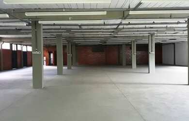 Imagem 2: Galpão para aluguel e venda tem 1000 metros quadrados - Itaipava - Petrópolis/RJ