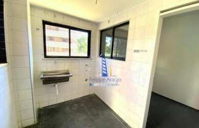 Imagem 5: Apartamento com 4 dormitórios à venda, 195 m² por R$ 650.000,00 - Guararapes...