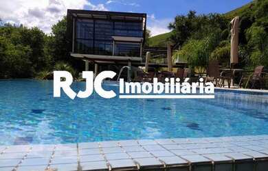 Imagem: O terreno possui 450m² de Área e está localizado em Cachoeiras