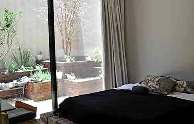 Imagem 9: CASA DE ESQUINA EM CONDOMÍNIO ALTO PADRÃO