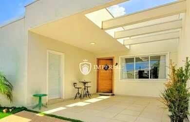 Imagem: A casa em condomínio possui 3 Dormitórios, 2 Banheiros, 2