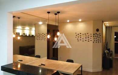 Imagem: O apartamento possui 3 Dormitórios, 1 Banheiro, 2 Vagas na