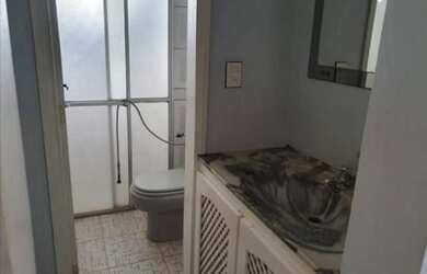 Imagem: O apartamento possui 3 Dormitórios, 2 Banheiros, 2 Vagas na