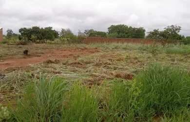 Imagem: O terreno possui 450m² de Área e está localizado em Setor