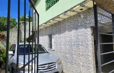 Imagem: A casa possui 2 Dormitórios, 1 Banheiro, 1 Vaga na garagem