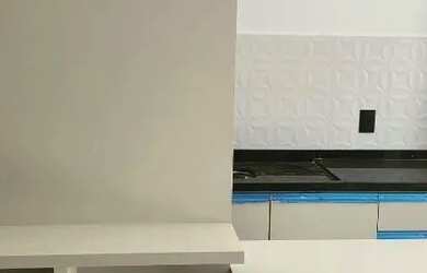 Imagem: O apartamento possui 1 Dormitório, 1 Banheiro, 1 Vaga na garagem