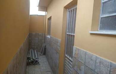 Imagem: A casa possui 2 Dormitórios, 2 Banheiros e está localizado