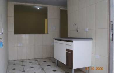 Imagem: A casa possui 1 Dormitório, 1 Banheiro, 40m² de Área e está