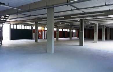 Imagem 3: Galpão para aluguel e venda tem 1000 metros quadrados - Itaipava - Petrópolis/RJ