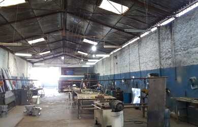 Imagem 3: Galpão para Venda em São Paulo, Jardim Roseli, 2 banheiros, 3 vagas