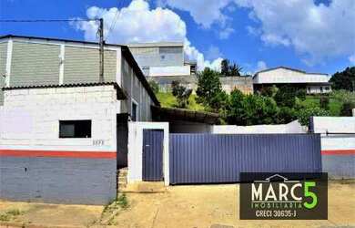 Imagem: O depósito possui 5 Vagas na garagem, 800m² de Área e está