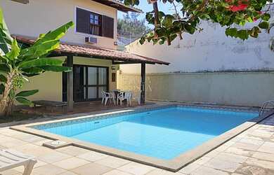 Imagem: A casa em condomínio possui 5 Dormitórios, 5 Banheiros, 5