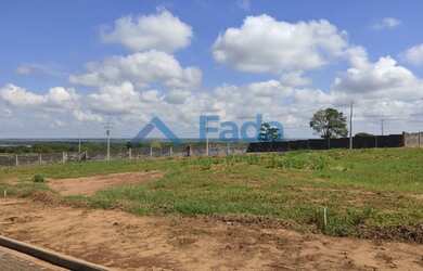 Imagem: O terreno possui 450m² de Área e está localizado em São