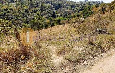 Imagem: O terreno possui 915m² de Área, Imóvel novo e está localizado