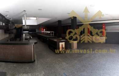 Imagem: O depósito para alugar possui e está localizado em Pinheiros