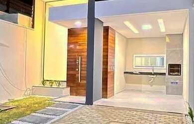 Imagem: A casa possui 3 Dormitórios, 3 Banheiros, 114.000m² de Área