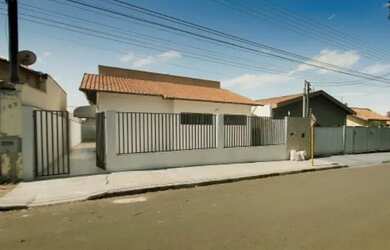 Imagem: O depósito possui 1 Vaga na garagem, 360m² de Área e está