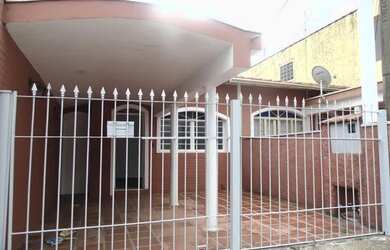 Imagem: A casa para alugar possui 2 Dormitórios, 1 Banheiro, 1 Vaga