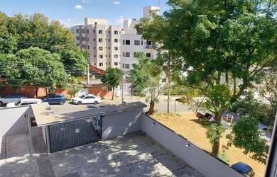 Imagem: O apartamentoe possui 2 Dormitórios, 1 Banheiro, 1 Vaga na