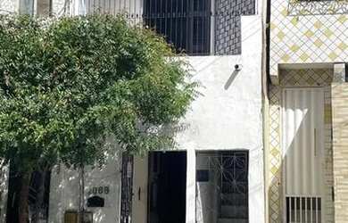 Imagem: A casa possui 2 Dormitórios, 2 Banheiros e está localizado