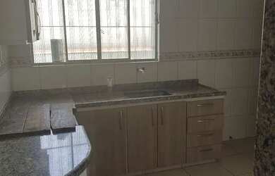 Imagem 4: Casa em Santa Luzia. Varanda, 2 Vagas na garageme4 Dormitórios