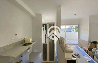 Imagem: O apartamento possui 1 Dormitório, 1 Banheiro, 1 Vaga na garagem