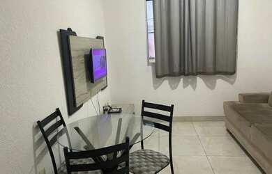 Imagem: O apartamento possui 2 Dormitórios, 1 Banheiro, 1 Vaga na garagem