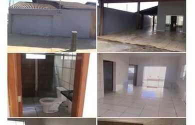 Imagem: A casa possui 3 Dormitórios e 2 Banheiros e está localizado