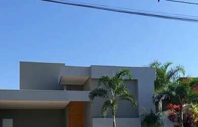 Imagem: A casa em condomínio possui 3 Dormitórios, 3 Banheiros, 5