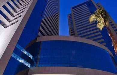 Imagem: O depósito possui 5 Vagas na garagem, 1.137m² de Área e