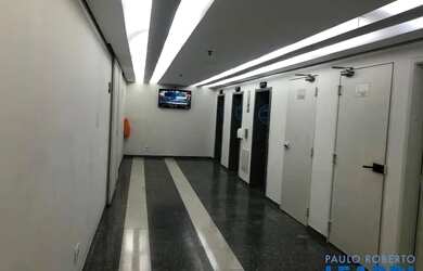 Imagem: O depósito possui 1 Vaga na garagem e 37m² de Área e está