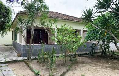 Imagem: A casa possui 2 Dormitórios, 1 Banheiro, 360m² de Área e