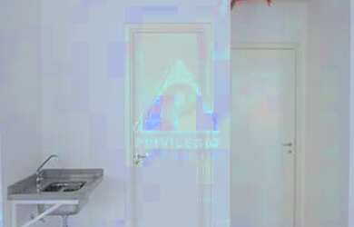 Imagem: O depósito possui 1 Vaga na garagem, 25m² de Área e está