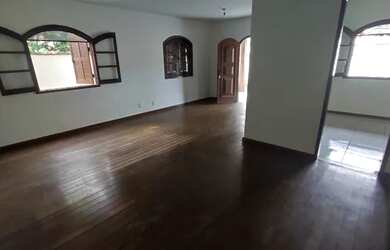 Imagem: Casa filé nos Cavaleiros c/ 4qts, send 1suíte, 2brs, 2vgs