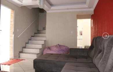 Imagem: A casa possui 3 Dormitórios, 3 Banheiros, 2 Vagas na garagem