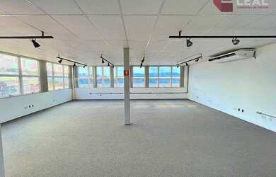 Imagem 16: Sala para alugar, 261 m² por R$ 4.250,00/mês - Foch I - Pouso Alegre/MG