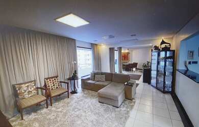 Imagem: O apartamento possui 3 Dormitórios, 5 Banheiros, 2 Vagas na