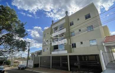 Imagem: O apartamento possui 1 Dormitório, 1 Banheiro, 2 Vagas na garagem