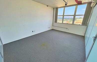 Imagem 6: Sala para alugar, 261 m² por R$ 4.250,00/mês - Foch I - Pouso Alegre/MG