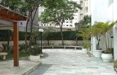 Imagem 3: Apartamento com 2 dormitórios, banheiro social, banheiro serviço, sacada,...