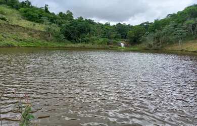 Imagem: O terreno possui 500m² de Área e está localizado em Quinta