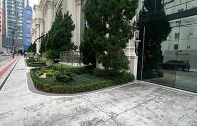 Imagem 12: Locação Anual. Piscina, Área de serviço, 144m² de Áreae4 Vagas na...