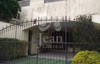 Imagem: A casa possui 3 Dormitórios, 4 Banheiros, 280m² de Área e