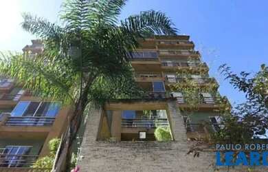 Imagem: O apartamento possui 2 Dormitórios, 1 Banheiro, 2 Vagas na