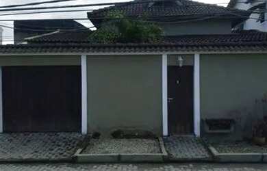 Imagem: A casa em condomínio possui 3 Dormitórios, 2 Banheiros, 2