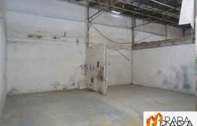 Imagem: O depósito possui 150m² de Área e está localizado em Taboão