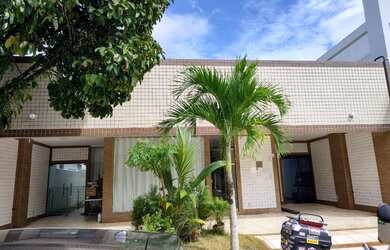 Imagem: A casa em condomínio possui 3 Dormitórios, 5 Banheiros, 3