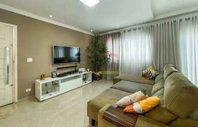 Imagem: A casa possui 3 Dormitórios, 5 Banheiros, 5 Vagas na garagem