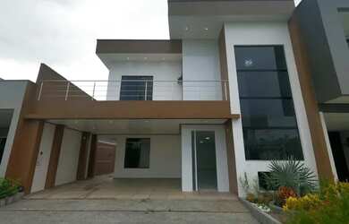 Imagem 1: Casa Duplex no Condomínio Morada dos Pássaros na Ponta Negra para venda com 275m² com 3 Su