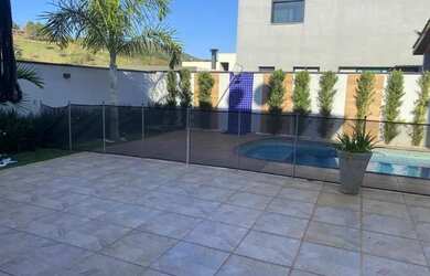 Imagem 2: Sobrado no Condomínio Terras de Atibaia em Atibaia SP. Piscina, área...